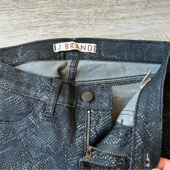 J Brand Snakeskin Matte Boa  Leggings - Picture 7 of 13